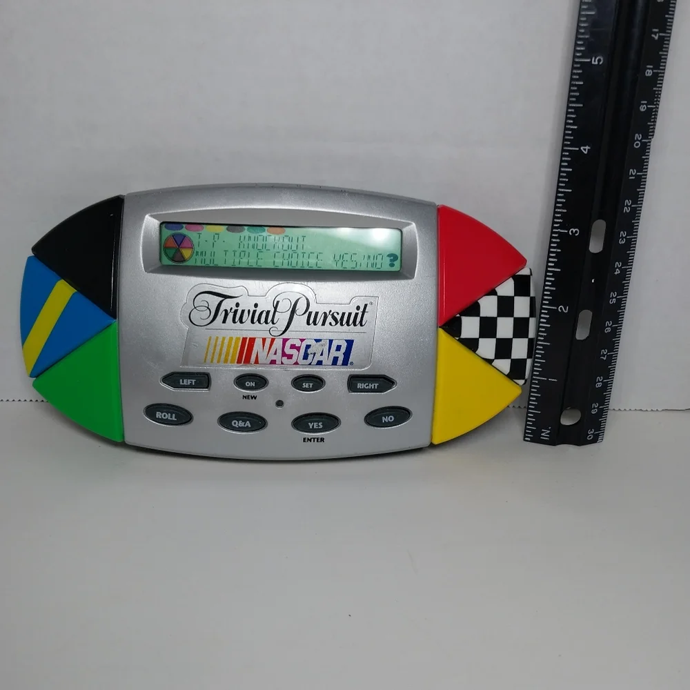 Trivial pursuit NASCAR Handheld Electronic Game Tested Works